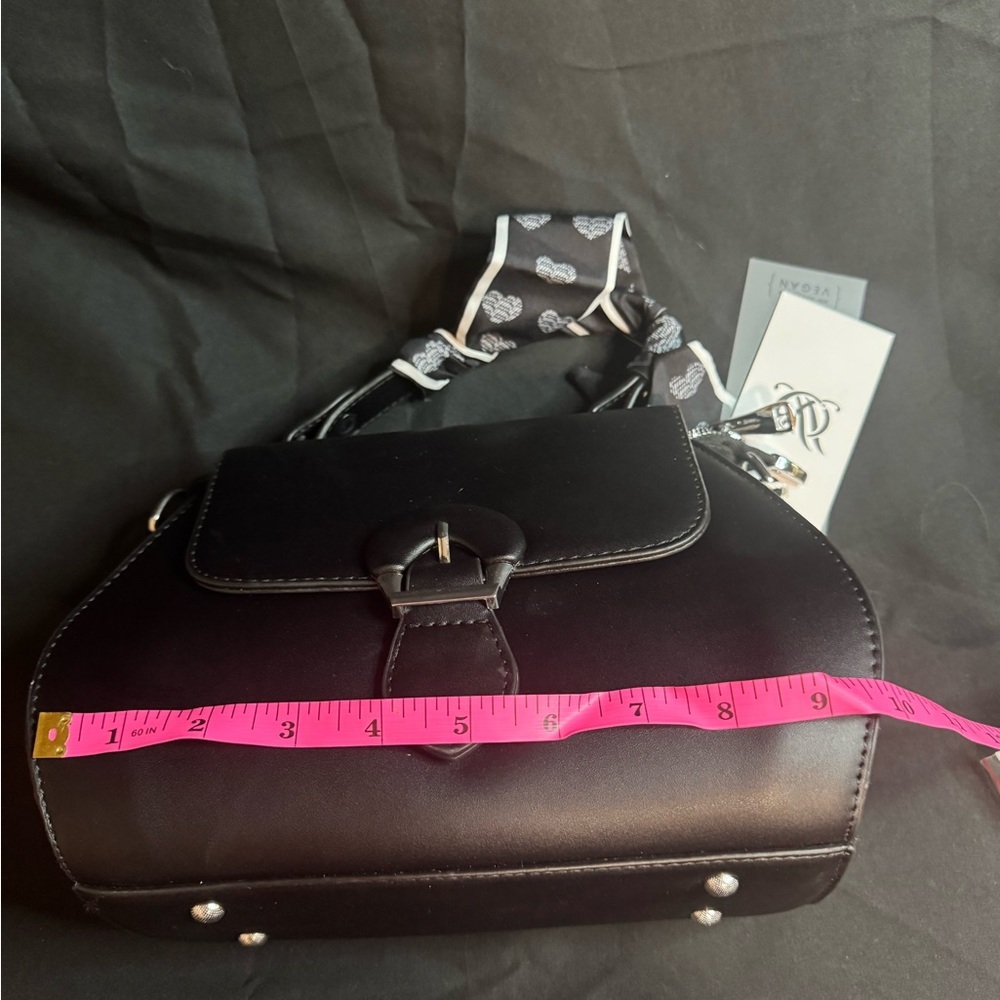 Elegant Black Handbag and wallet set - Picture 5 of 6